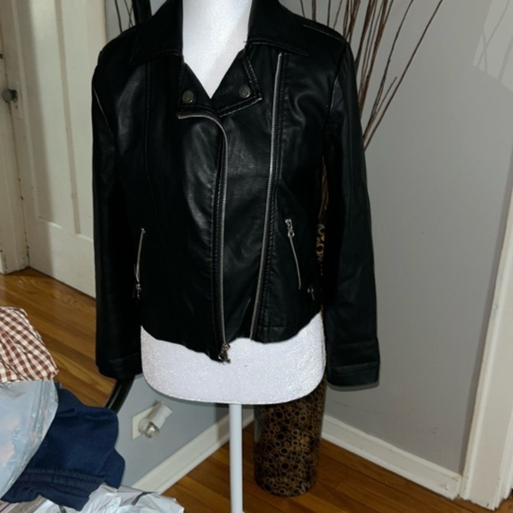 Me Jane. Women's Black Leather Jacket